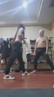 图片[2]_【领主老大】踢踹恋足专场 bf5106_HD绳艺资源