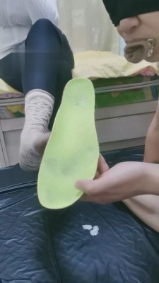 图片[6]_【君威】臭脚+痰盂强迫闻-全体重踩踏 bf5180_HD绳艺资源