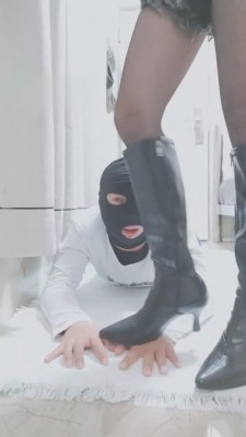 图片[6]_【夏琳】严厉虐待贱狗-脸都踩变形了 bf5187_HD绳艺资源