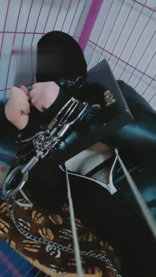 图片[4]_【梓晨】枷锁+狗笼艺术囚禁虐 bf5208_HD绳艺资源