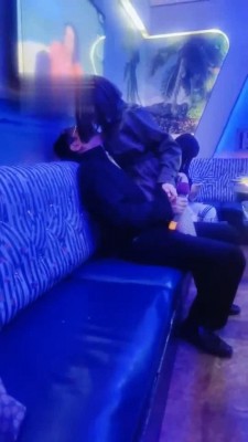 【星辞】KTV当着素人面群调艺术圣水 bf5224_HD绳艺资源