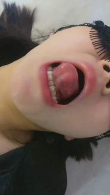 图片[7]_【国民大大】发骚女奴艺术装置塞嘴坐脸窒息-口水【无水印高清版】 bf5255_HD绳艺资源