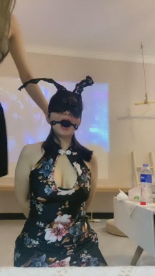 图片[9]_【国民大大】发骚女奴艺术装置塞嘴坐脸窒息-口水【无水印高清版】 bf5255_HD绳艺资源