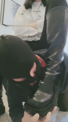 图片[7]_【妮蔻】靴子喂食/踹头/踩脸/耳光 bf5538_HD绳艺资源