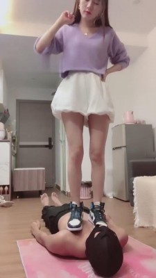 图片[2]_【漫漫S】双AJ小姐姐全体重踩踏发泄【双视角版】 bf5570_HD绳艺资源