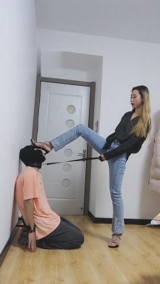 【二宝】高跟重度飞踹-棉袜深喉插吐 bf5476_HD绳艺资源