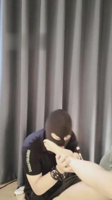 图片[3]_【是花花呀】御姐运动小白鞋棉袜羞辱狗 bf1015_HD绳艺资源