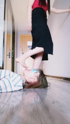 图片[6]_【佳影】校园系列-新学期贱母狗清理鞋底 bf1008_HD绳艺资源