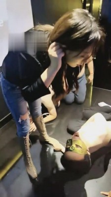 图片[4]_【小拽主人】推荐-ktv群调轮流钻胯圣水坐脸 bf1023_HD绳艺资源