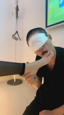 图片[2]_【丞丞】黑丝精神小妹羞辱私奴 bf1000_HD绳艺资源