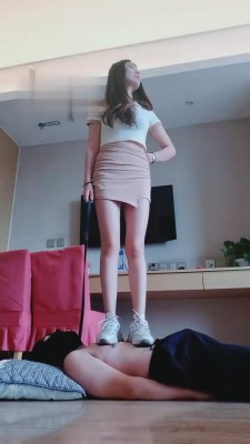 图片[7]_【梓晨】全体重踩踏/坐脸窒息至休克 bf1130_HD绳艺资源