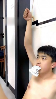 图片[5]_【星黛露】被踩着下体浇湿圣水强迫吃口水 bf1356_HD绳艺资源