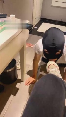 图片[2]_【小乔】脏臭帆布鞋虐死贱货 bf1546_HD绳艺资源