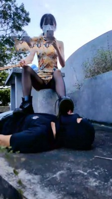 图片[6]_【高难度挑战美学】户外舔靴子踩踏 bf1632_HD绳艺资源