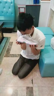 图片[6]_【平凡】KTV小白鞋碾压家奴-耳光口水 bf1859_HD绳艺资源