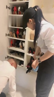 图片[2]_【萱萱S】剧情-逮住一个偷丝袜的光头奴 bf1864_HD绳艺资源