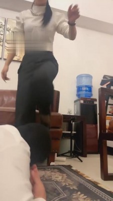 图片[4]_【萱萱S】剧情-逮住一个偷丝袜的光头奴 bf1864_HD绳艺资源