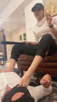 图片[9]_【萱萱S】剧情-逮住一个偷丝袜的光头奴 bf1864_HD绳艺资源