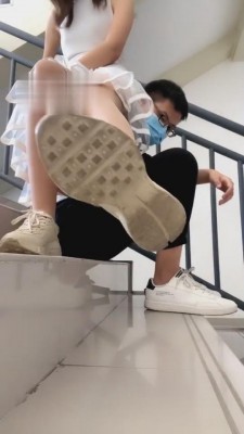 【虞姬】车模偶遇贱狗-闻鞋闻袜 bf1883_HD绳艺资源