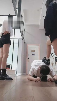 【00小主十言】素人闺蜜酷爱揪耳朵 bf1956_HD绳艺资源