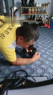 图片[3]_【灵汐】舔鞋狗最爱妈妈的鞋 bf2026_HD绳艺资源