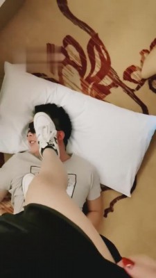 图片[4]_【妃妃】最长时间踩脸-吃丝袜-耳光 bf2047_HD绳艺资源