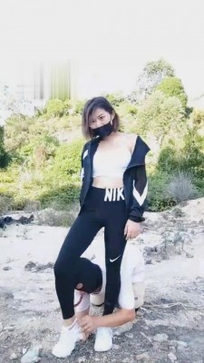 图片[2]_【莫妮卡】户外重度踢踹狠虐 bf2050_HD绳艺资源