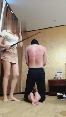 图片[3]_【梓晨】暴抽两百鞭子-高跟踩踏-打手心 bf2134_HD绳艺资源