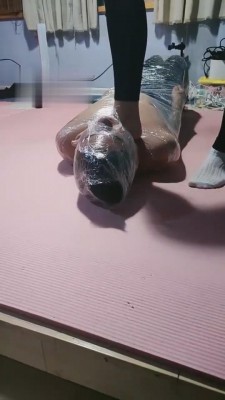图片[6]_【雪儿】保鲜膜艺术装置/坐脸窒息/脚耳光 bf2252_HD绳艺资源