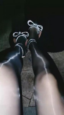 图片[2]_【叶子天津】户外舔鞋底吃浓痰 bf2227_HD绳艺资源