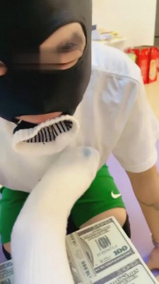 图片[8]_【高难度挑战美学】强迫舔鞋舔脚-酸臭棉袜脚抽狗脸 bf2351_HD绳艺资源