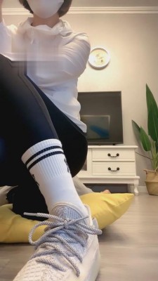 【茹雪】坐脸窒息/喂食/深喉 bf2341_HD绳艺资源