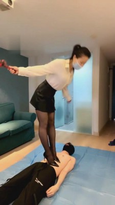 【冷颜】秘书正装黑丝高跟玩弄萌新 bf2343_HD绳艺资源