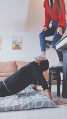 图片[9]_【猫神大人】极致悬空踩踏坐脸-直接淋圣水 bf2471_HD绳艺资源