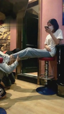 【丞丞】KTV公开处刑双狗 bf2531_HD绳艺资源