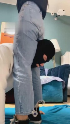 图片[4]_【软熊】闻舔脏帆布鞋棉袜/深喉/耳光 bf2558_HD绳艺资源