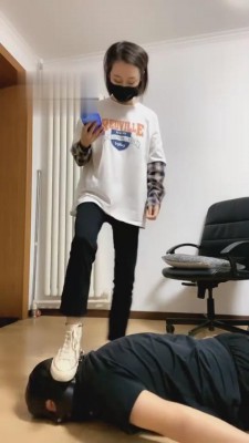 图片[2]_【Q月S】靴下爆踩贱狗脸 bf2559_HD绳艺资源