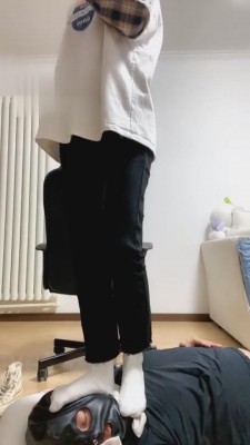 图片[6]_【Q月S】靴下爆踩贱狗脸 bf2559_HD绳艺资源