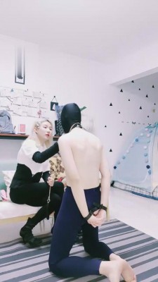 图片[2]_【丝洛】双S-带妹妹踢废贱狗 bf2564_HD绳艺资源