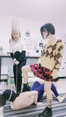 图片[4]_【丝洛】双S-带妹妹踢废贱狗 bf2564_HD绳艺资源