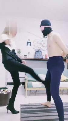 图片[7]_【丝洛】双S-带妹妹踢废贱狗 bf2564_HD绳艺资源