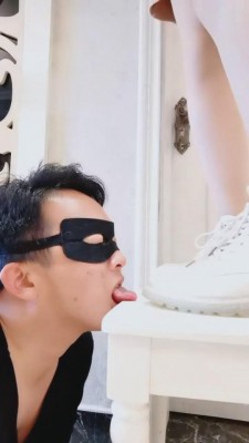 图片[2]_【猫神大人】御姐全体重踩踏虐-吃丝袜 bf2746_HD绳艺资源