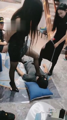 图片[10]_【采淇S】3S-带素人美女入圈-重度踩踏 bf2752_HD绳艺资源