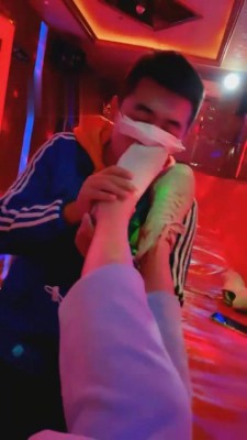 图片[3]_【悦主大人】KTV原味船袜羞辱同事 bf2791_HD绳艺资源