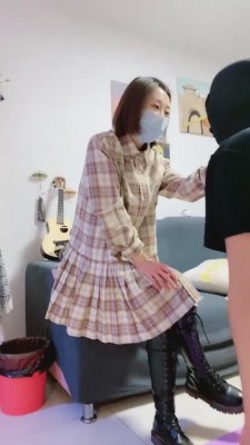 【Q月S】素人小姐姐重度耳光专场 bf2712_HD绳艺资源