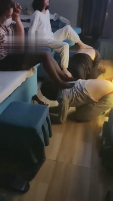 图片[4]_【糖糖】技师喂客人喝圣水 bf3309_HD绳艺资源