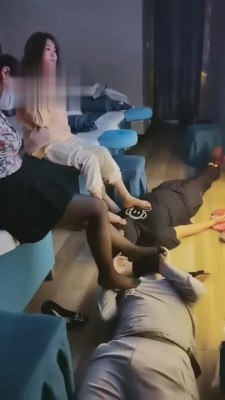 图片[5]_【糖糖】技师喂客人喝圣水 bf3309_HD绳艺资源