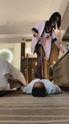 图片[4]_【上海糖糖老师】御姐黑丝羞辱狗 bf2828_HD绳艺资源