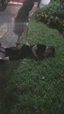 图片[4]_【滔滔】酒后户外马路被打-路人围观 bf3295_HD绳艺资源