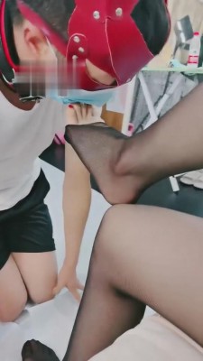 图片[7]_【微希】剧情-偷闻漂亮姐姐的鞋被抓 bf2889_HD绳艺资源